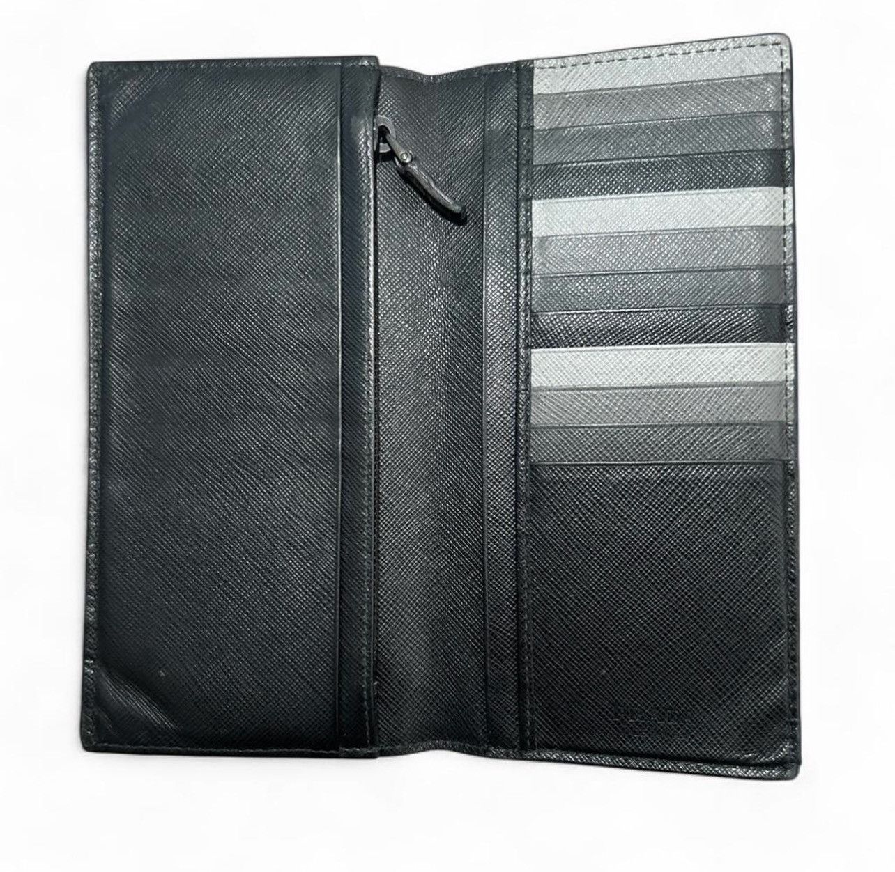 Prada 🔥 Free Shipping Prada Wallet 🔥 Size ONE SIZE - 3 Thumbnail