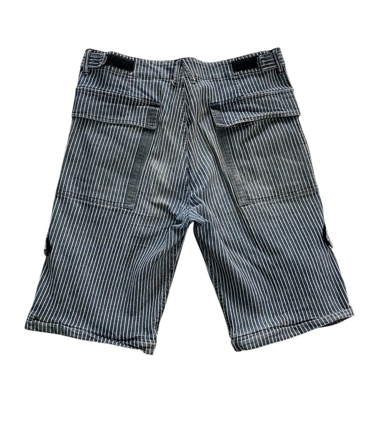 Other Techno Short Pants Size US 34 / EU 50 - 2 Thumbnail