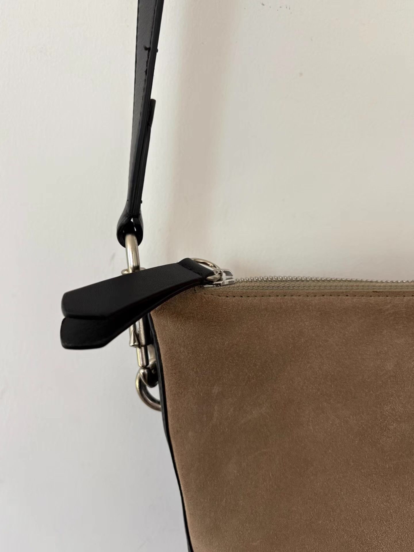 Dries Van Noten Dries Van Noten Brown Suede Shoulder & Crossbody Bag Ｑ21 Size ONE SIZE - 2 Thumbnail