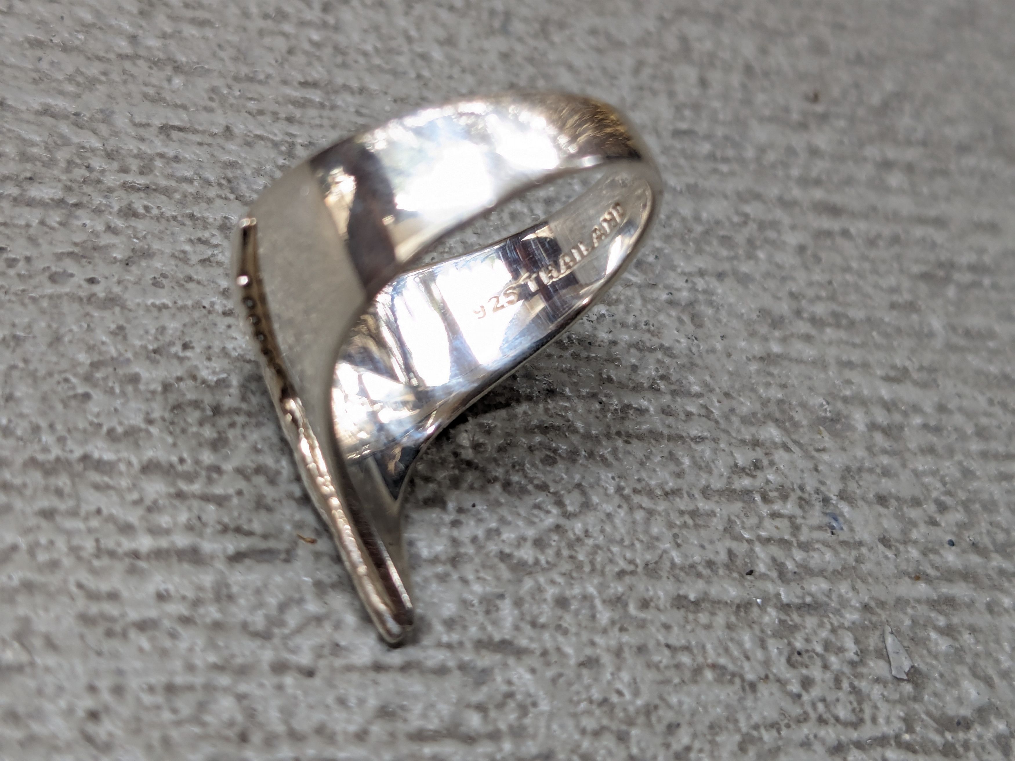 Jewelry × Vintage Vintage Sterling Silver Ring Angel Minimalist Avant Garde Size ONE SIZE - 13 Thumbnail