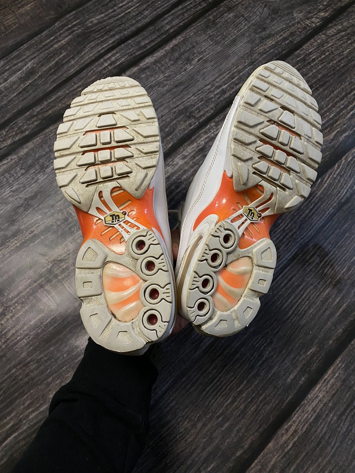 Leather × Nike 🔥NIKE TN LEATHER SNEAKERS Size US 7 / EU 40 - 7 Thumbnail