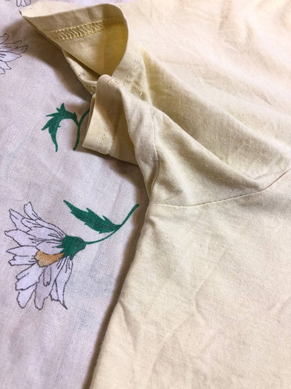 Yves Saint Laurent Vintage 90s Yves Saint Laurent YSL t-shirt rare retro hype Size US L / EU 52-54 / 3 - 14 Thumbnail