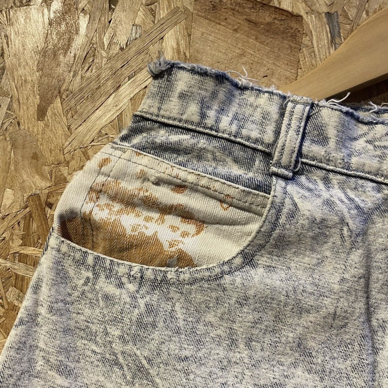 Vintage Vintage Classic Blues Novo James Dean Patch Jeans Acid Wash Size US 29 - 4 Thumbnail