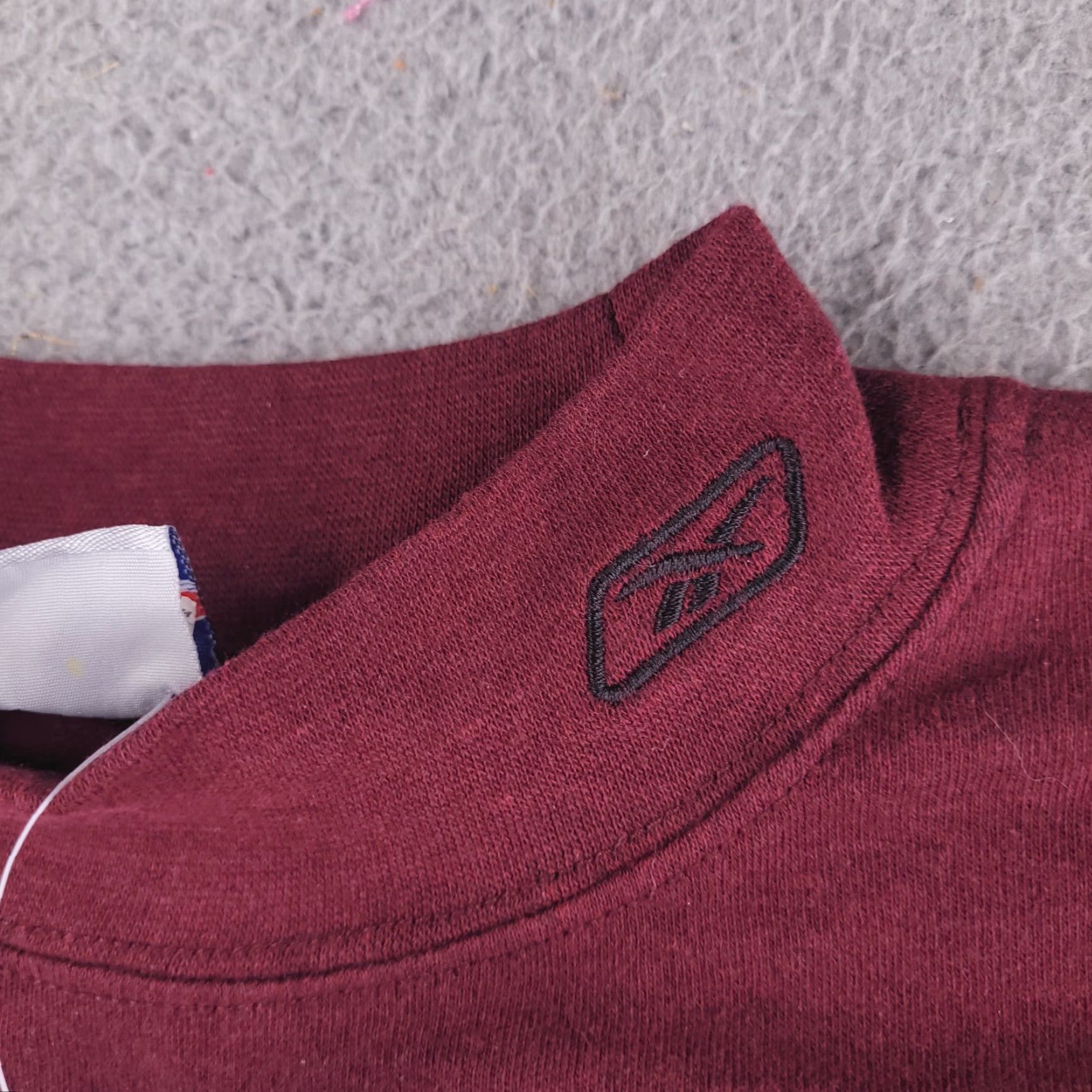 Reebok Vintage Reebok Mens Red Long Sleeve Mock Neck Retro T-Shirt L/XL User: Vintage Reebok Mens Red Long Sleeve Mock Neck Retro T-Shirt L/XL Size US L / EU 52-54 / 3 - 4 Thumbnail