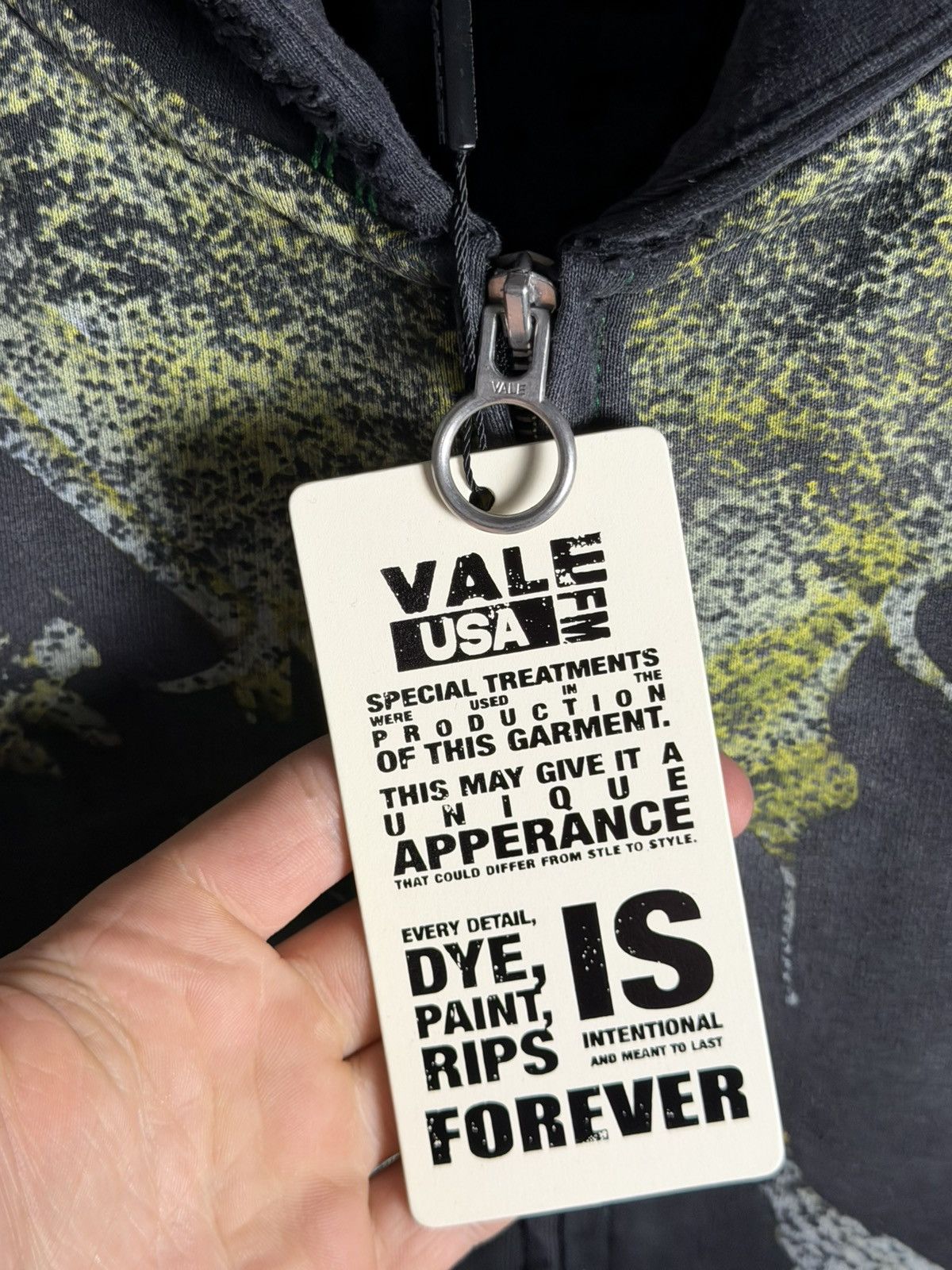 Vale Vale Forever Gravedigger Zip Up 'Black' Size US XL / EU 56 / 4 - 3 Thumbnail