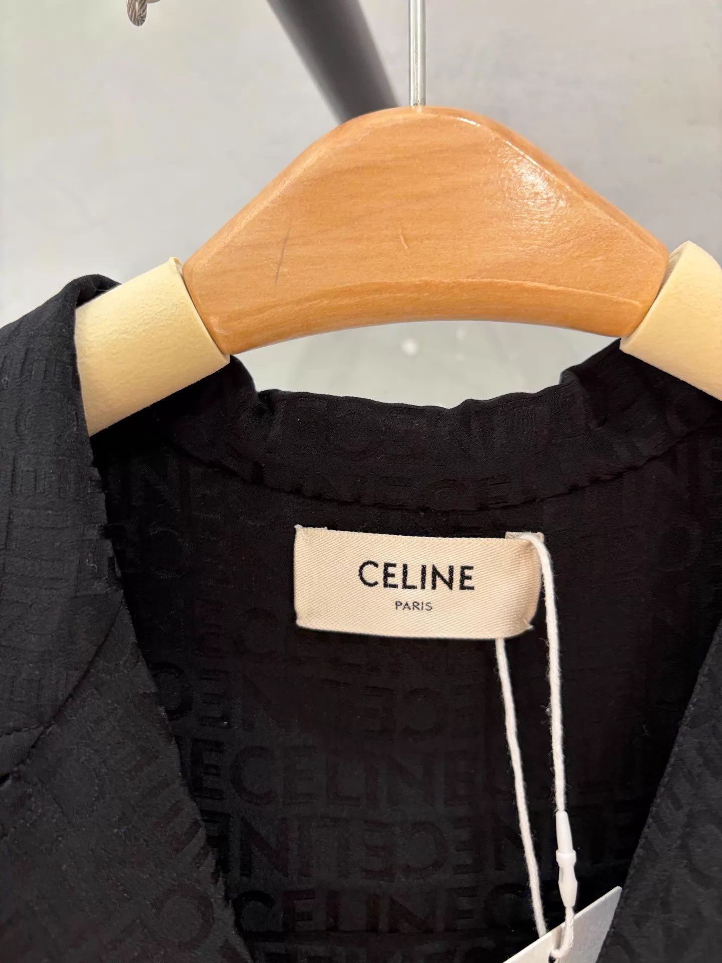 Celine CELINE silk all-over logo short-sleeve deadstock shirt 34 Size XXS / US 00 / IT 34 - 3 Thumbnail