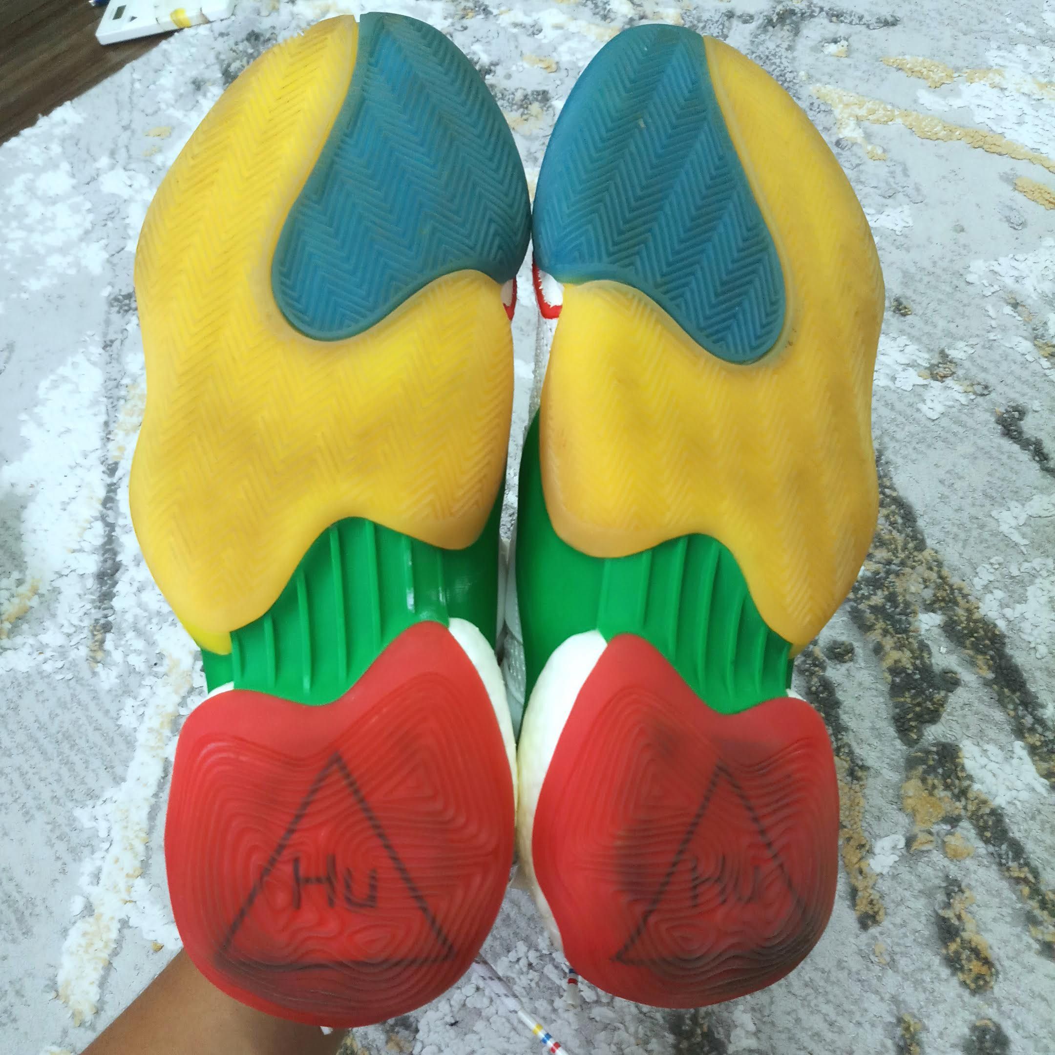 Adidas × Pharrell Adidas x Pharrell Williams Crazy BYW LVL X Shoes Size US 9.5 / EU 42-43 - 13 Thumbnail