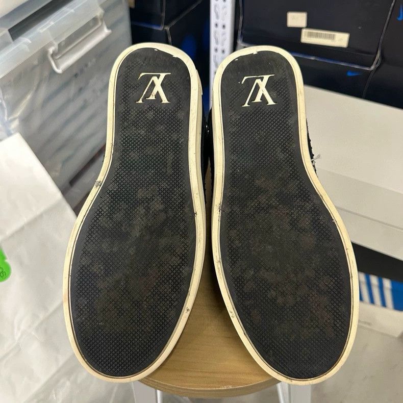 Louis Vuitton Louis Vuitton LV Snake Skin HighTop Sneakers Size 42-2506 Size US 9 / EU 42 - 7 Thumbnail