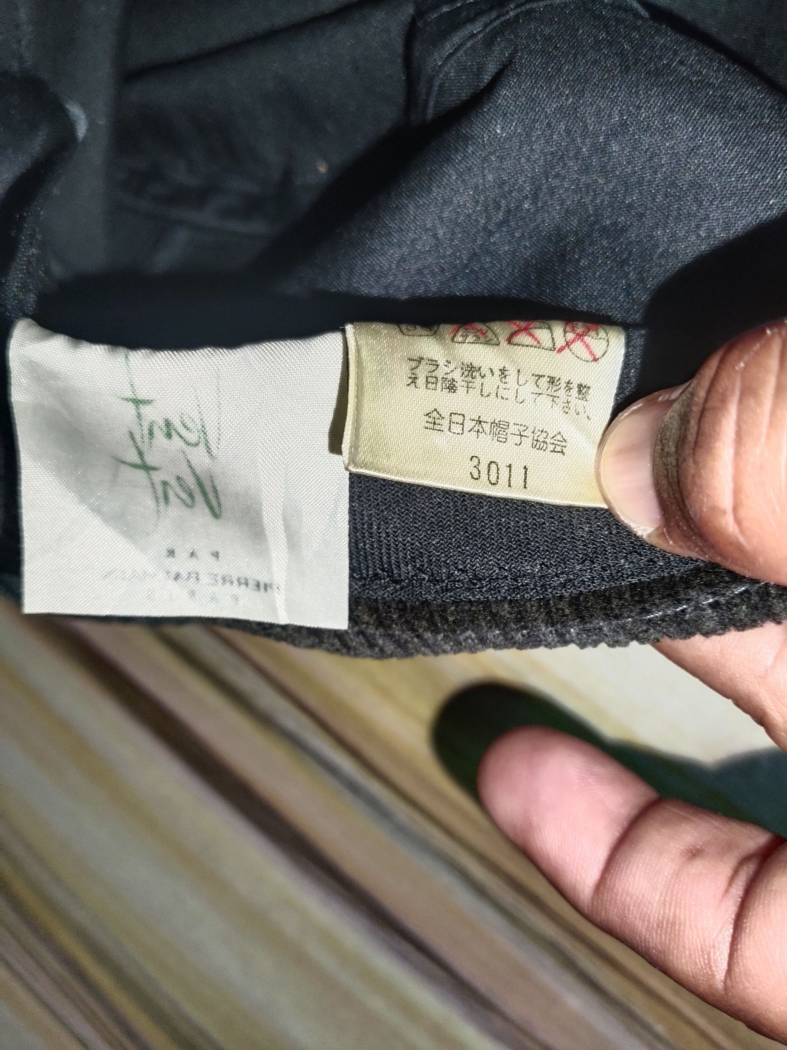 Pierre Balmain PIERRE BALMAIN VENT VENT Corduroy Bucket Hat Size ONE SIZE - 9 Thumbnail