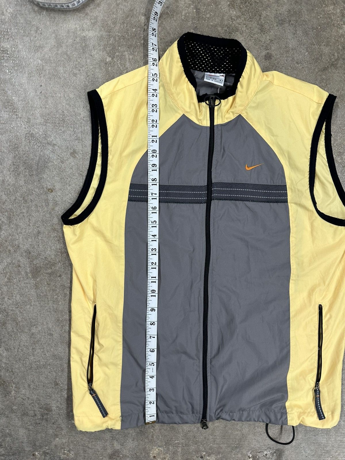 Nike Vintage 90s Nike Nylon Multicolour Running Vest Size S / US 4 / IT 40 - 7 Thumbnail