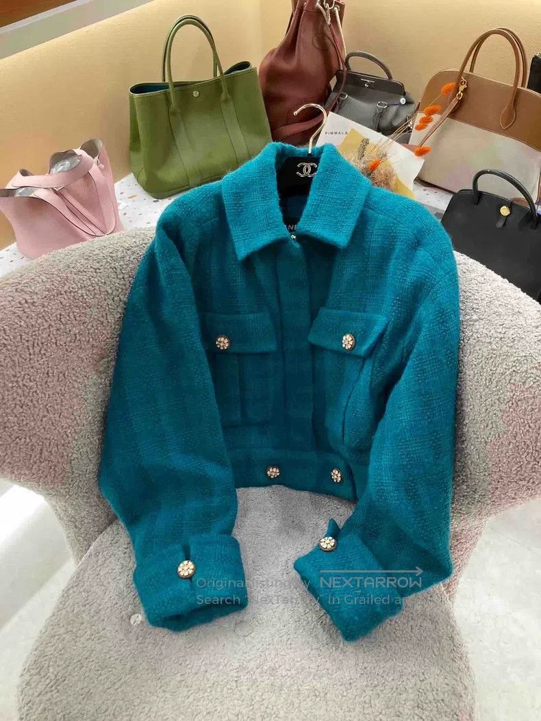 Chanel Chanel 19K Snow Series Peacock Blue and Green Glazed Buckl Size XS / US 0-2 / IT 36-38 - 1 Thumbnail