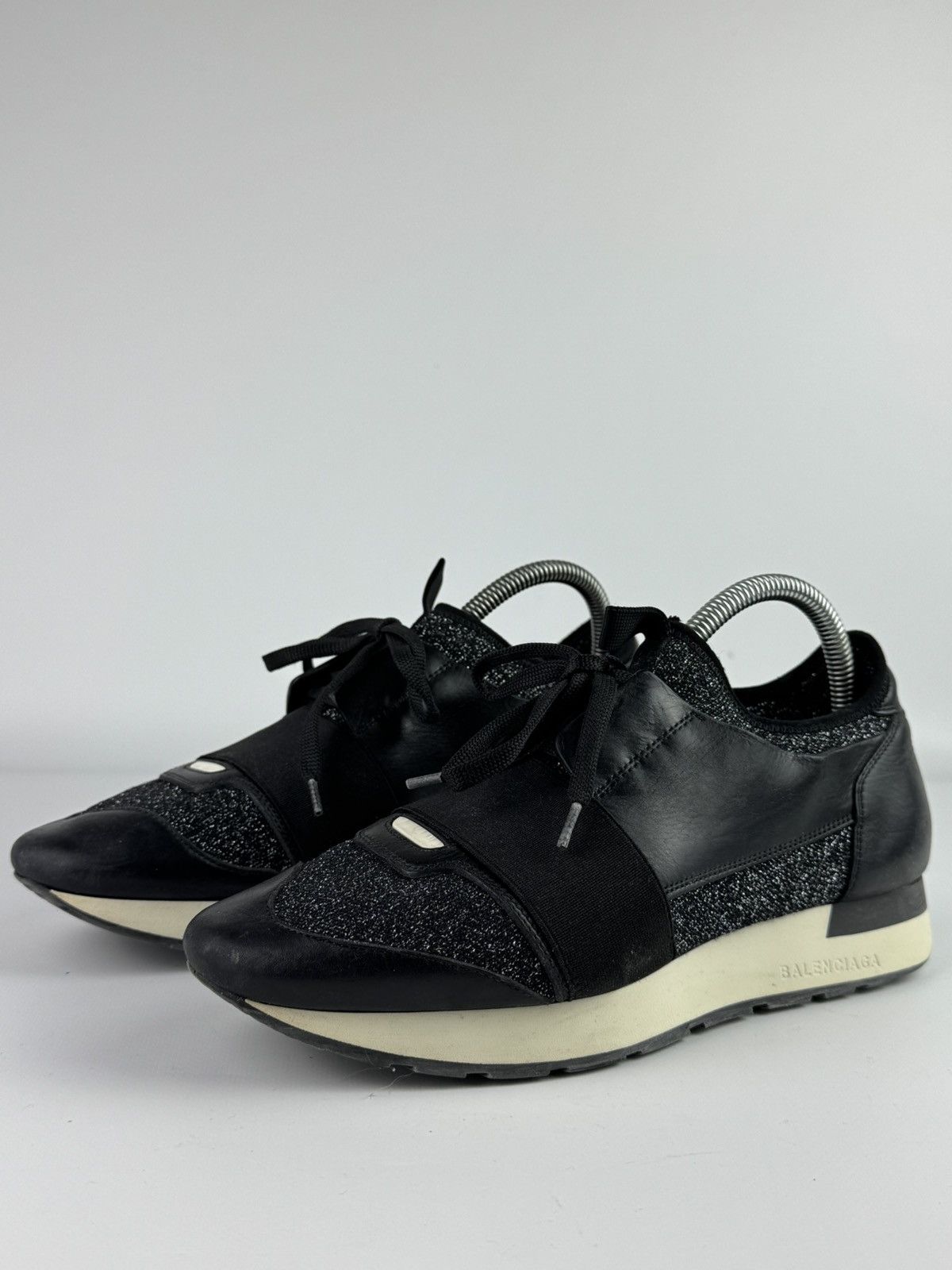 Balenciaga Balenciaga Black Glitter Runners Leather Low Top Sneakers Size US 9 / IT 39 - 2 Thumbnail