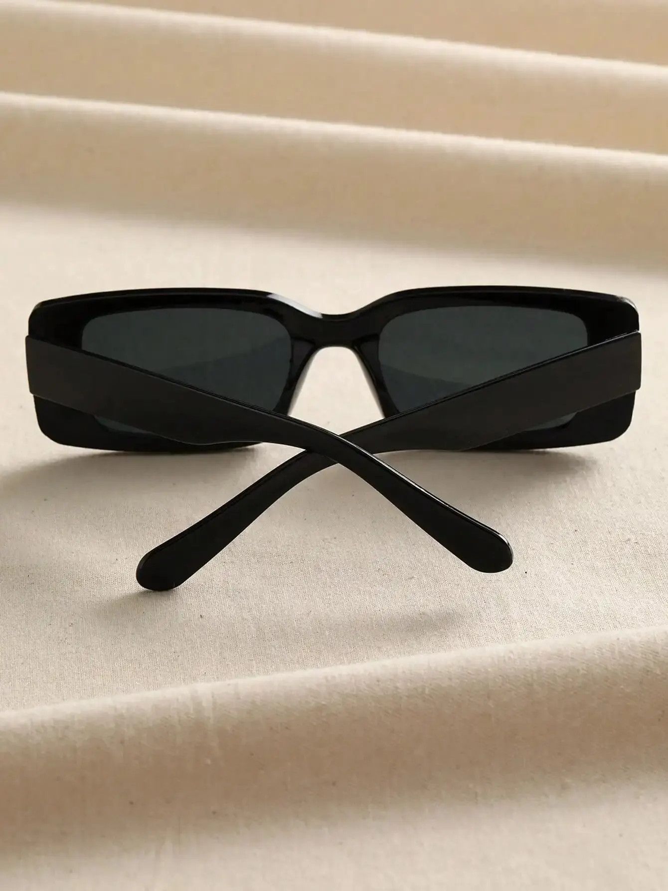 Other 1 PC Unisex Plastic Square Fashion Sunglasses Size ONE SIZE - 2 Thumbnail