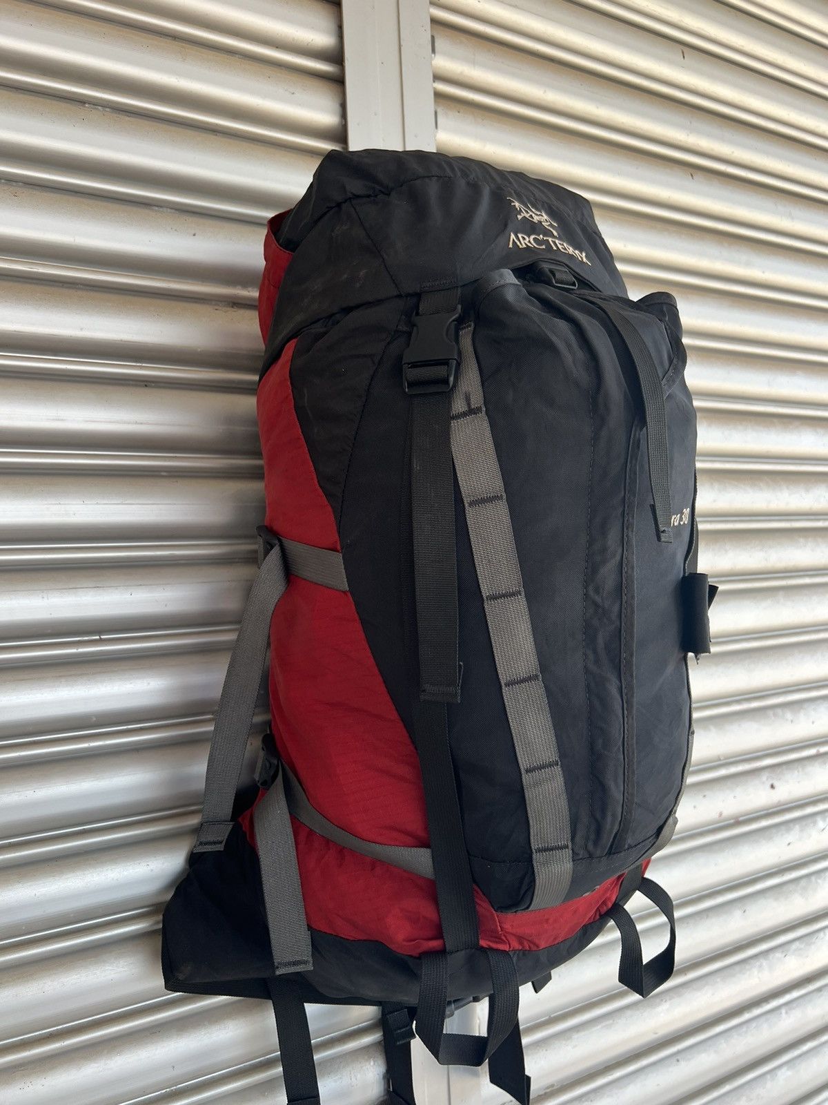 Arc'teryx ARCTERYX BORA 30 HIKING BAG Size 30 - 3 Thumbnail