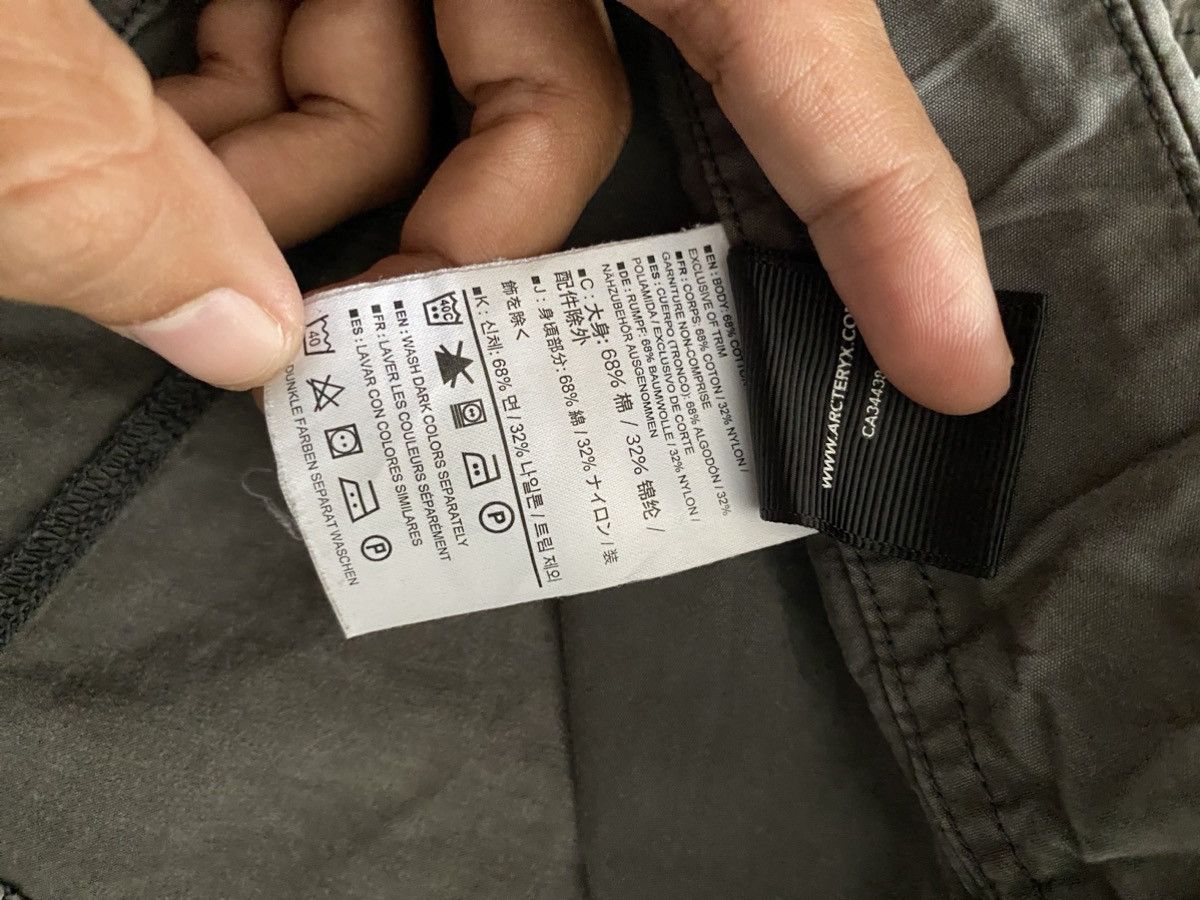 Arc'teryx × Vintage Vintage arc’teryx distressed short pants Size US 34 / EU 50 - 13 Thumbnail