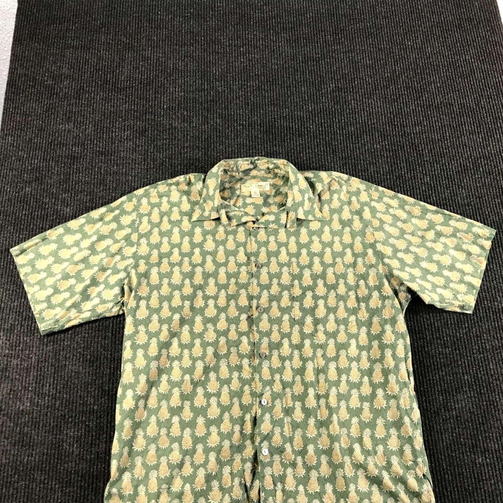 Tori Richard Tori Richard Mens Pineapple Print Short Sleeve Button Front Shirt Green XL Size US XL / EU 56 / 4 - 2 Thumbnail