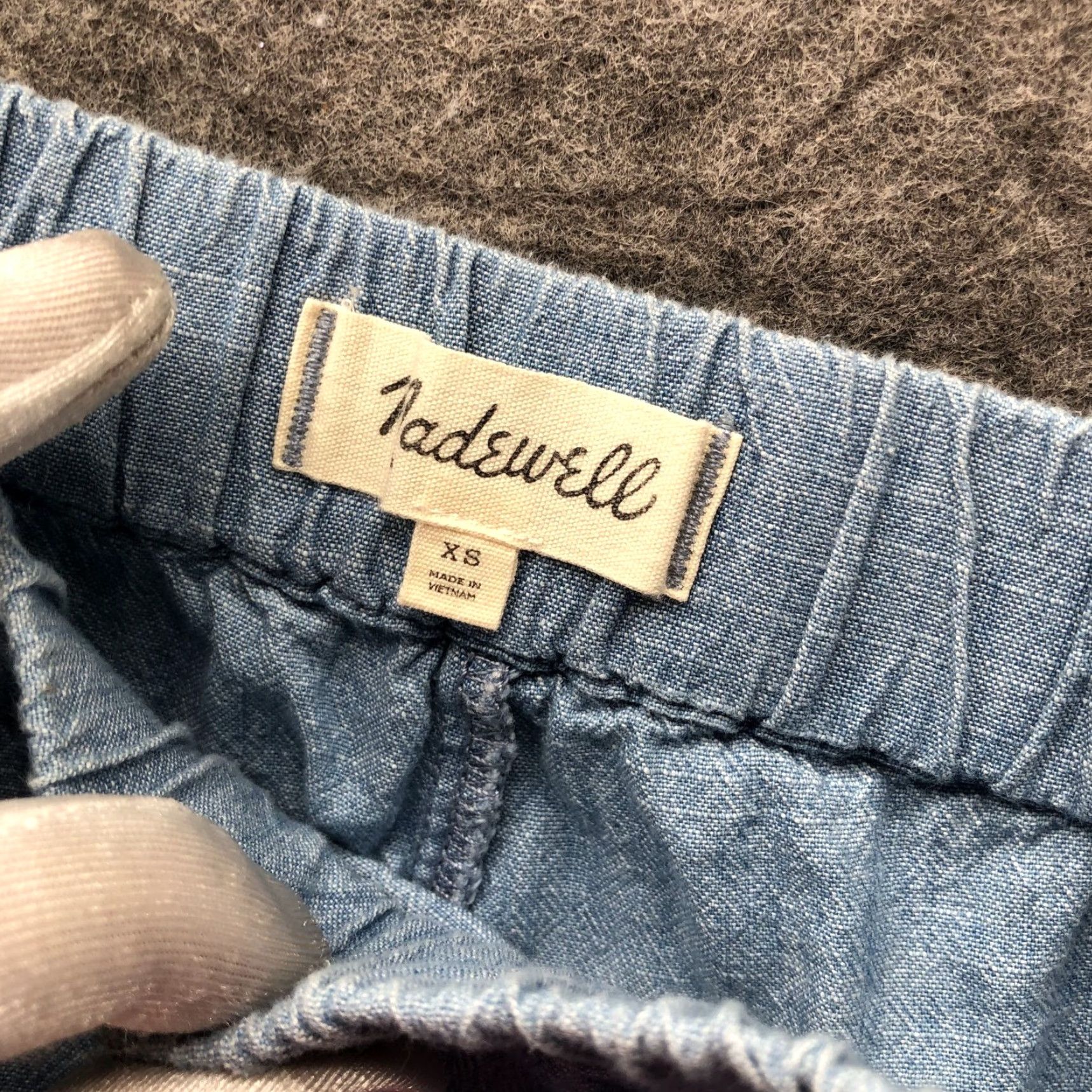 Madewell Madewell Pull On Chambray Shorts Womens XS Light Blue Cotton Mid Rise Casual Size 26" / US 2 / IT 38 - 6 Thumbnail