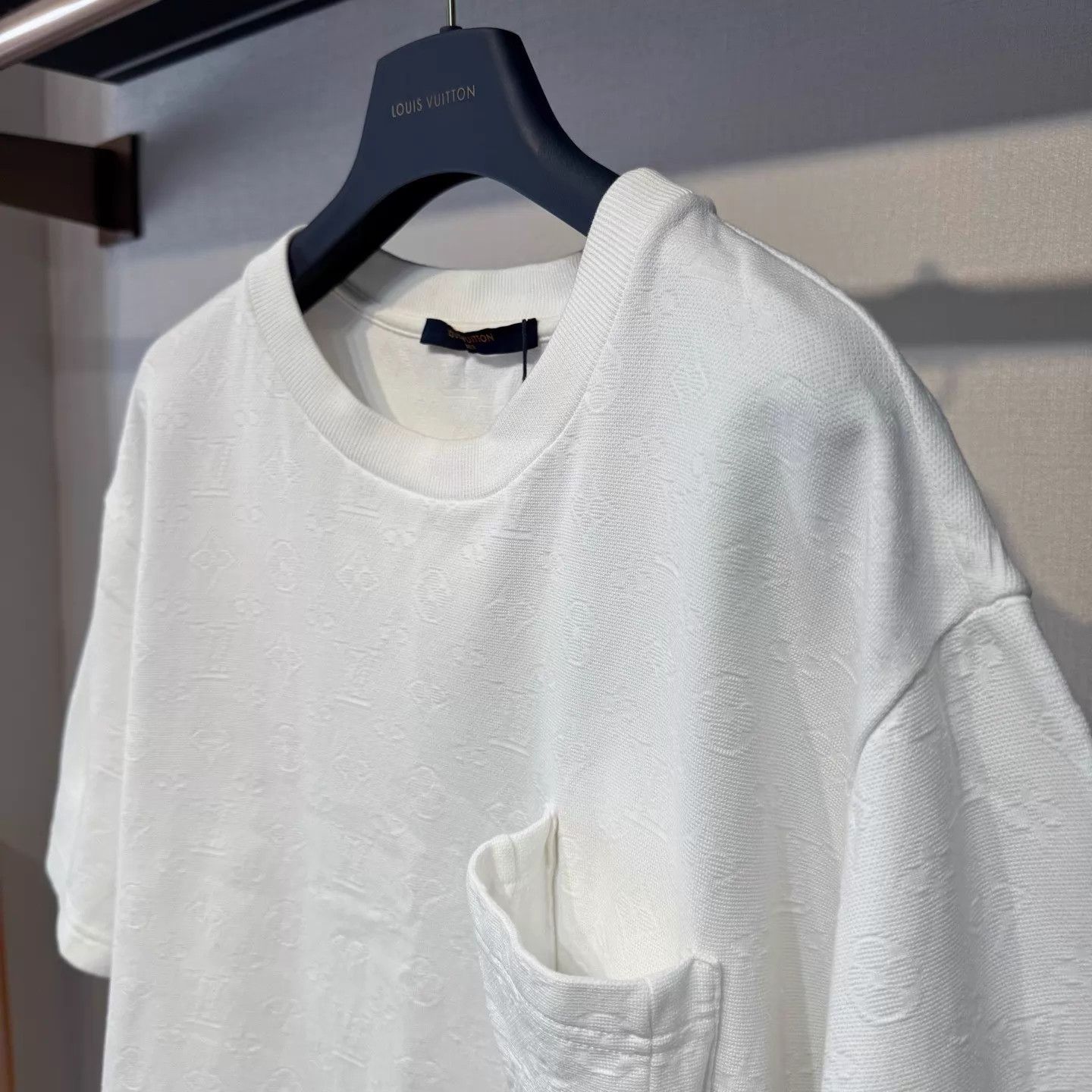 Louis Vuitton LV White Monogram Pocket Short Sleeve Shirt XL Size US XL / EU 56 / 4 - 4 Thumbnail