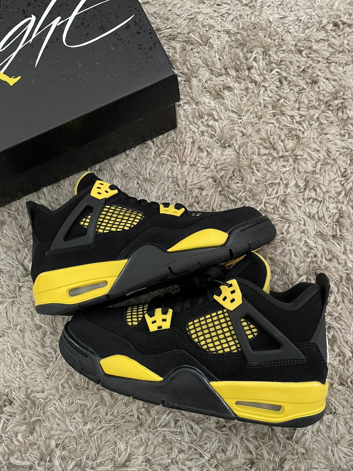 Jordan Brand Jordan 4 Thunder Size US 6 / IT 36 - 2 Thumbnail