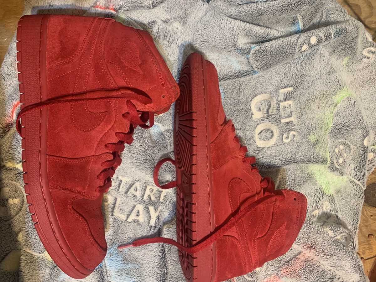 Jordan Brand Red Suede Retro Jordan 1’s Size US 11 / EU 44 - 4 Thumbnail