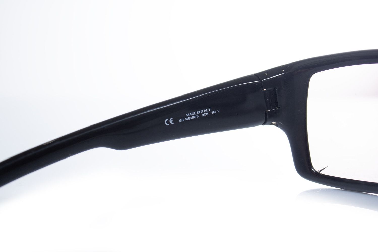 Gucci Gucci, shield sunglasses in black Size ONE SIZE - 8 Thumbnail