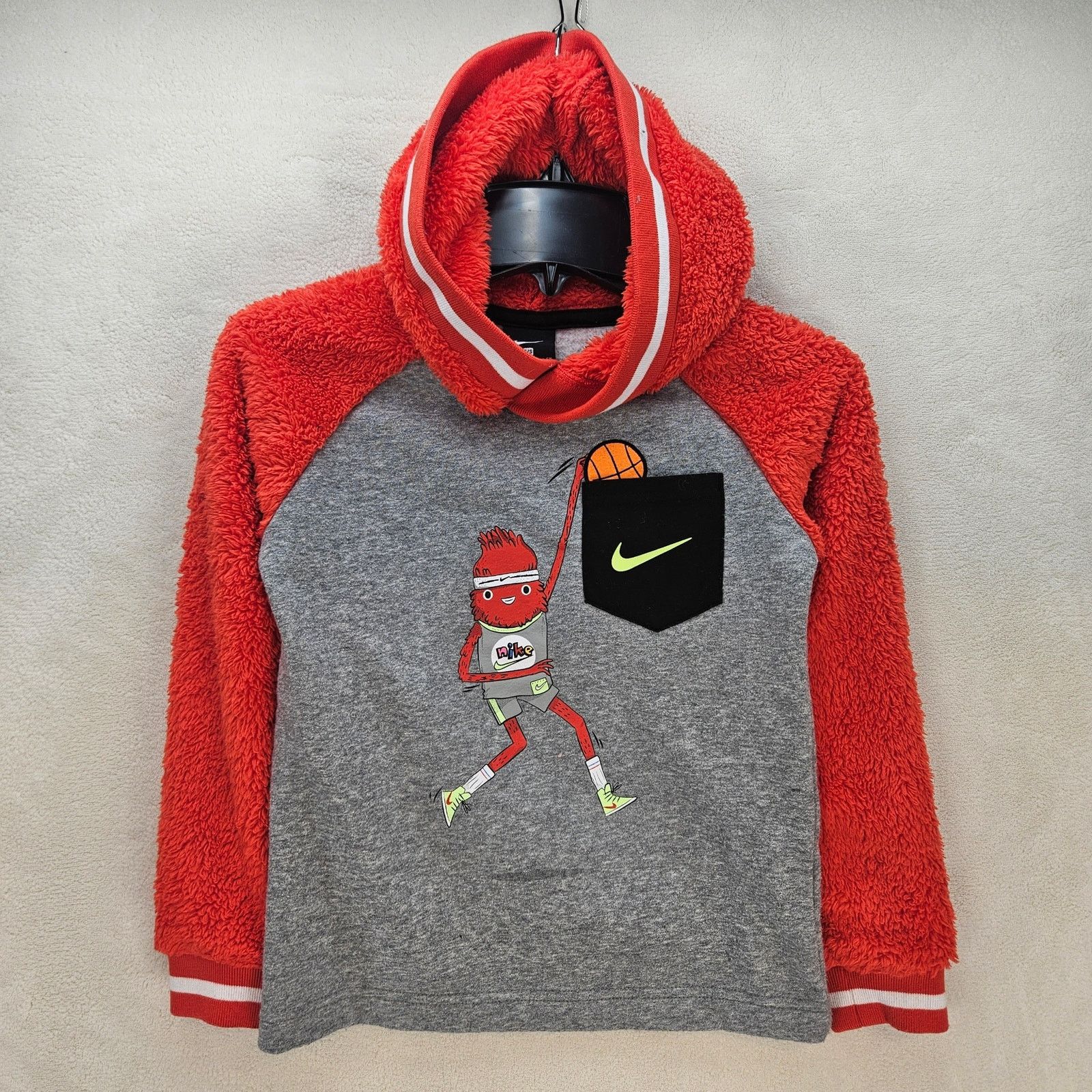 Nike NIKE BOYS SMALL ORANGE SHERPA HOOPIN THEME HEATHER GRAY HOOD Size US S / EU 44-46 / 1 - 1 Thumbnail