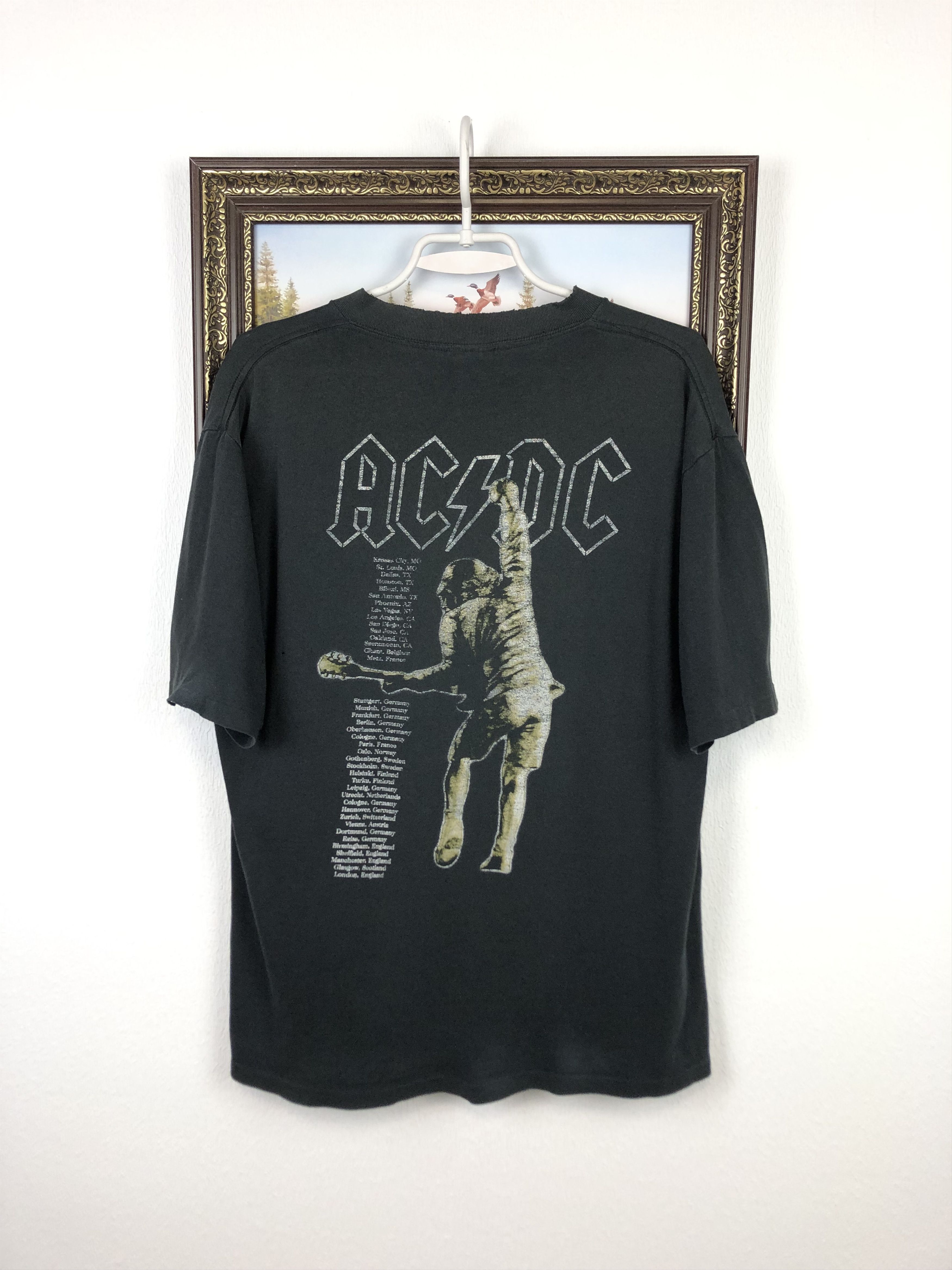 Band Tees Vintage 90's ACDC Ac/Dc Band Tour Shirt Mens Tee Over Print Size US L / EU 52-54 / 3 - 5 Thumbnail