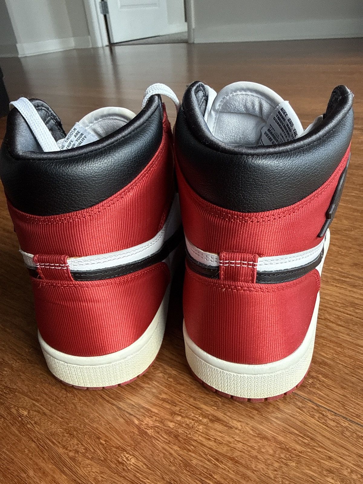 Jordan Brand Satin Black Toe Jordan 1 Size US 8.5 / EU 41-42 - 4 Thumbnail