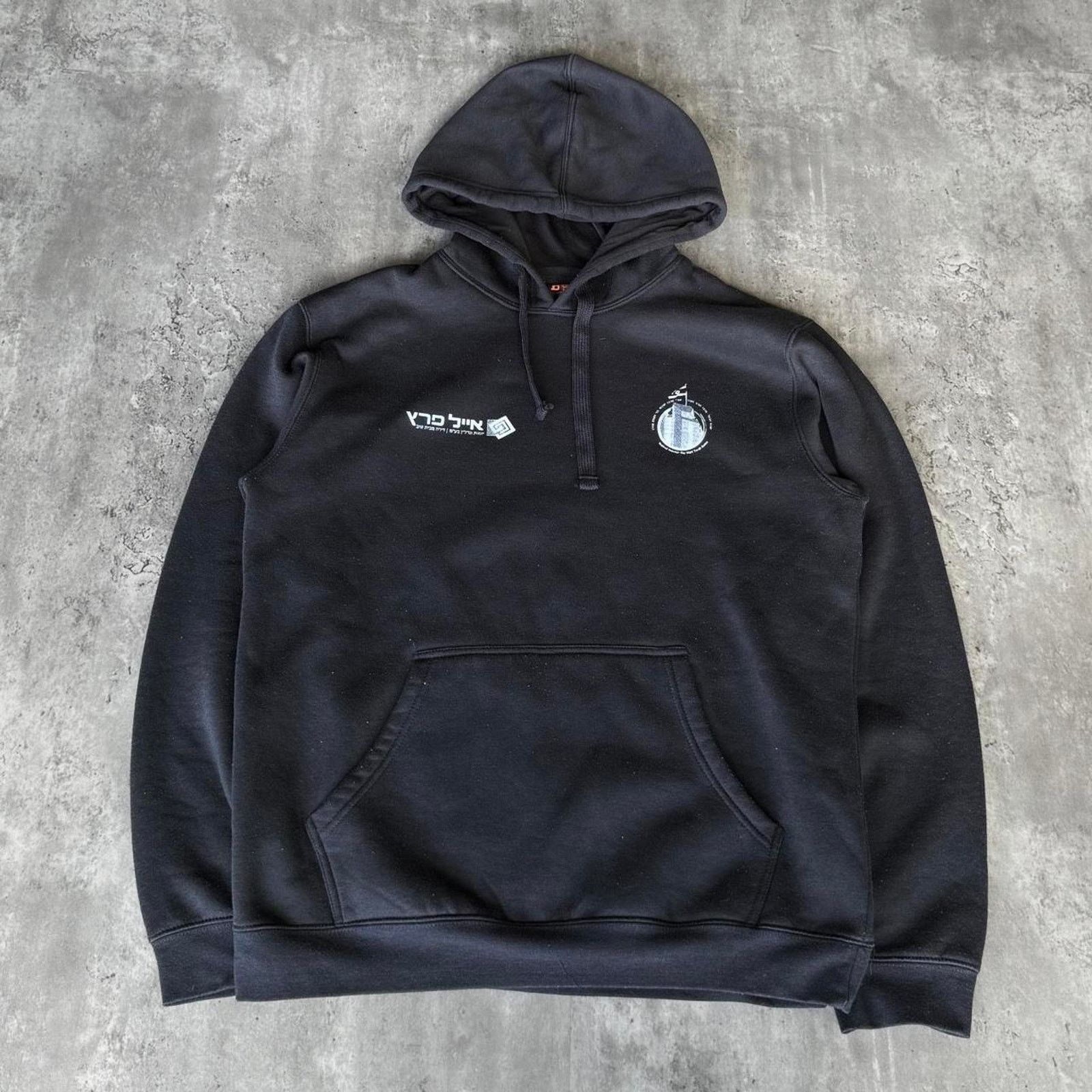 Japanese Brand × Vintage Vintage Y2K Baggy Black Tech Grunge Opium Graphic Hoodie Size US L / EU 52-54 / 3 - 1 Thumbnail