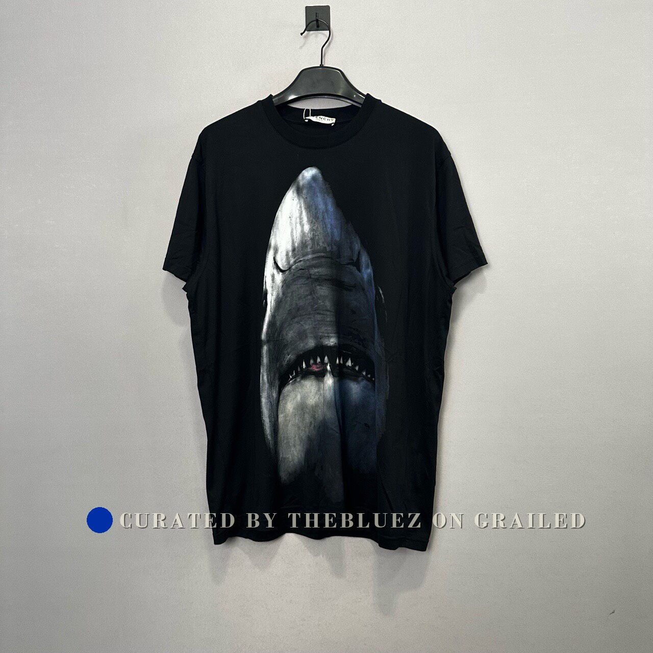 Givenchy Givenchy Classic shark short-sleeve T-shirt | Grailed