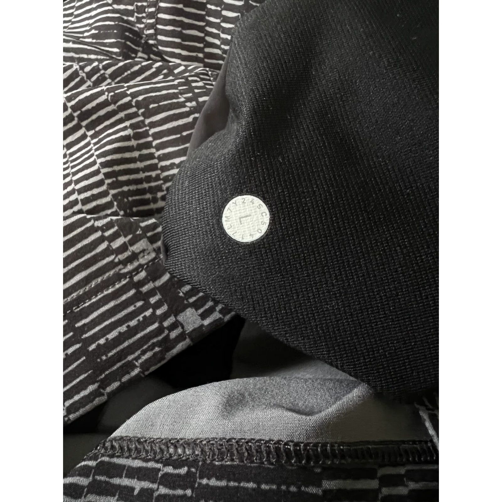 Lululemon NICE!! Lululemon Lined Large THE Shorts Matchstick Asphalt Black Grey T.H.E. Athletic Men's Casual Activewear Shorts L Size US 33 - 5 Thumbnail
