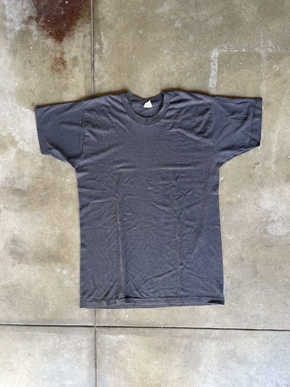 Vintage 70s Faded Blank Black Tee Size US S / EU 44-46 / 1 - 1 Thumbnail
