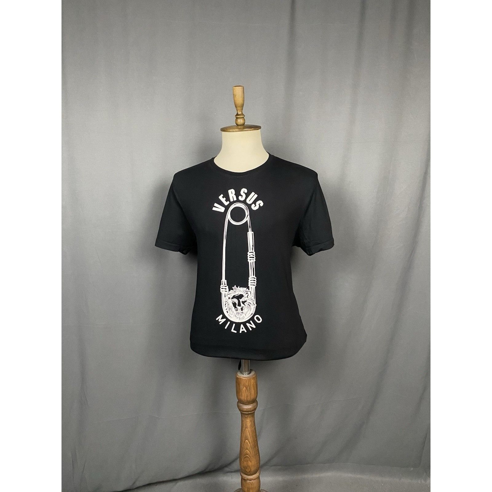 Versace Versus Versace Big Logo Men's Black T-Shirt Size 2XL Size US XXL / EU 58 / 5 - 2 Thumbnail