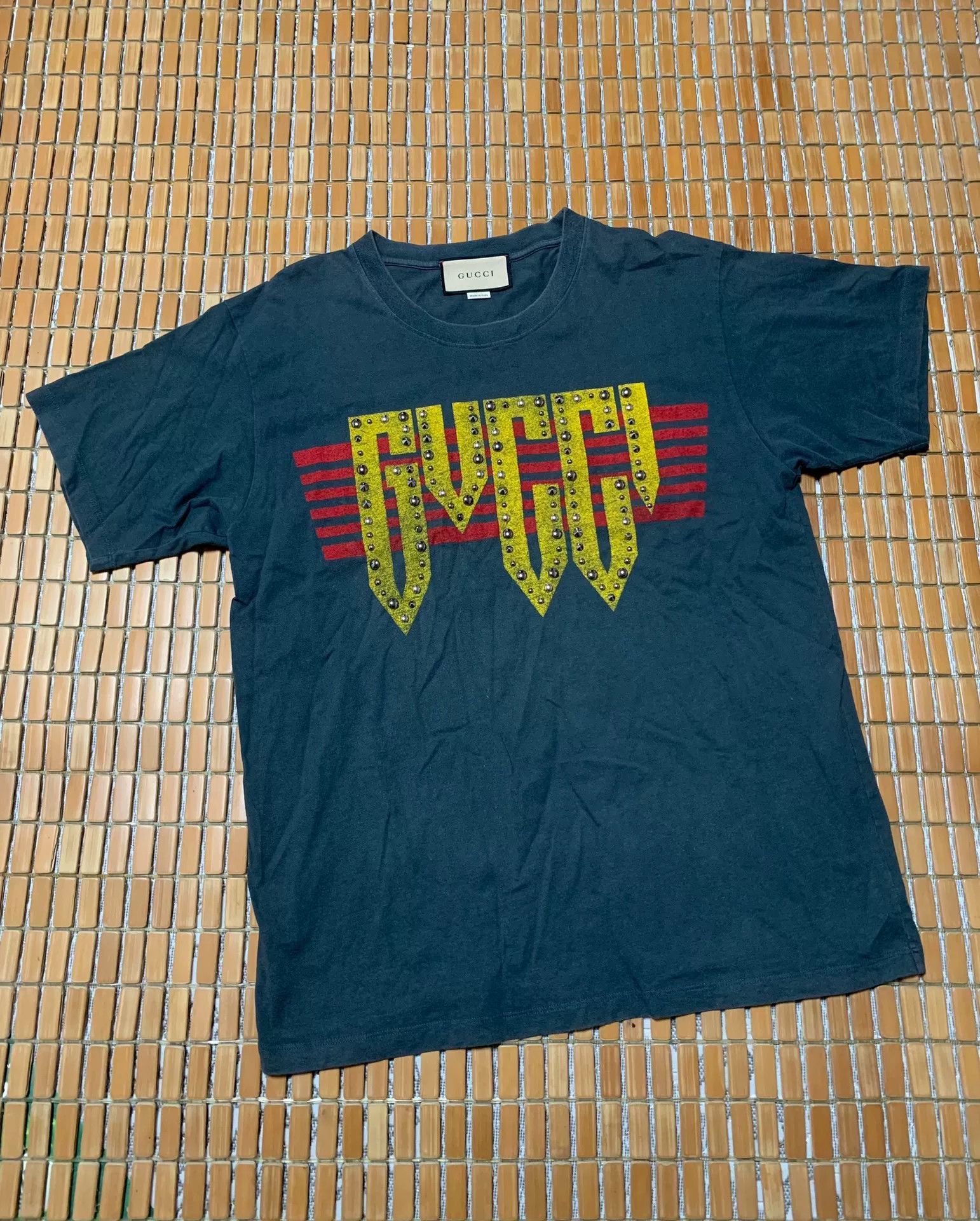 Gucci Gucci Printed Logo Rivet Short Sleeve Size XS / US 0-2 / IT 36-38 - 1 Thumbnail