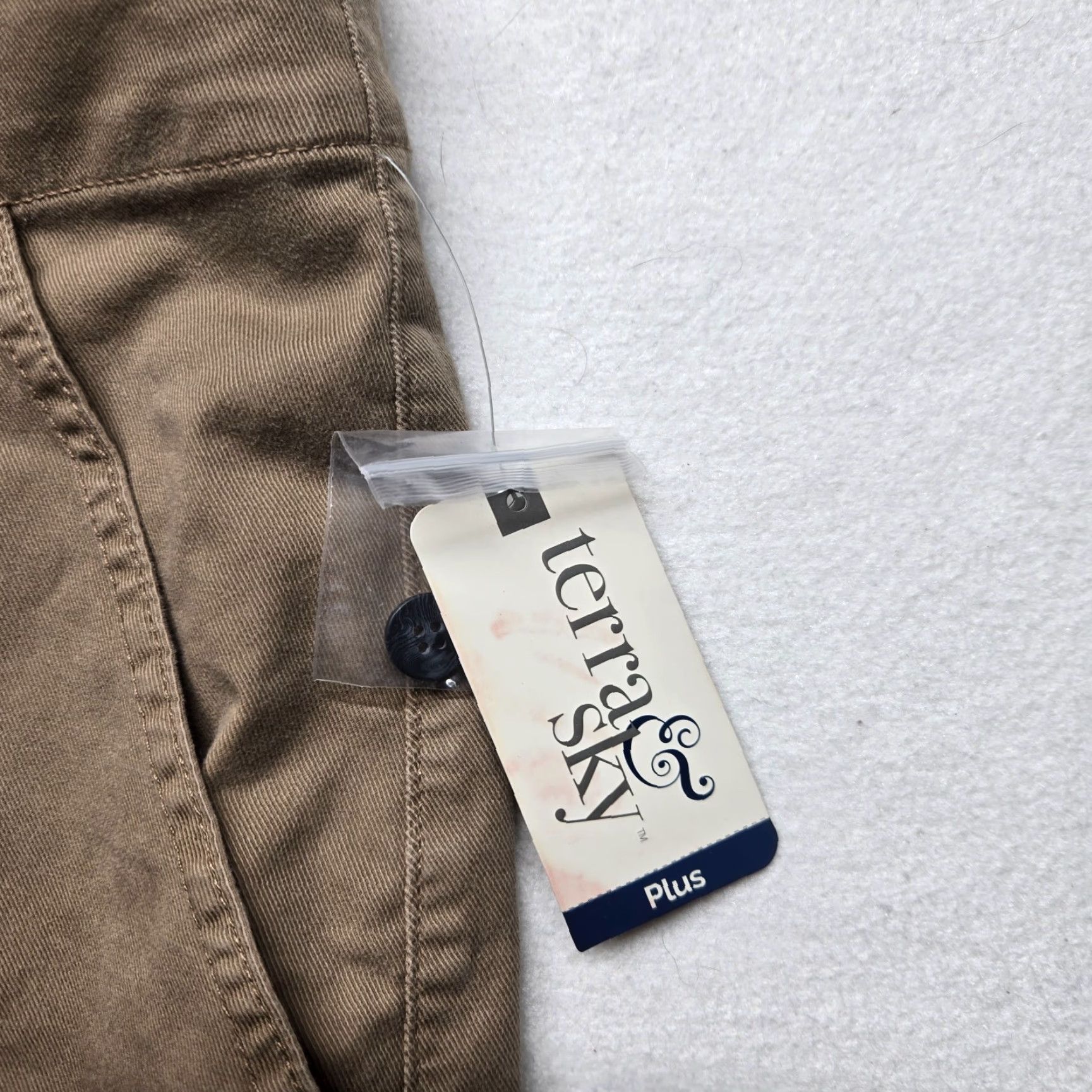 Vintage Terra & Sky Pants Capri Adult Women 24W Beige Cotton Spandex Skinny 22.5in Pockets High Rise 3" Raw Edge Capris Ladies Size 42" / US 20 - 2 Thumbnail