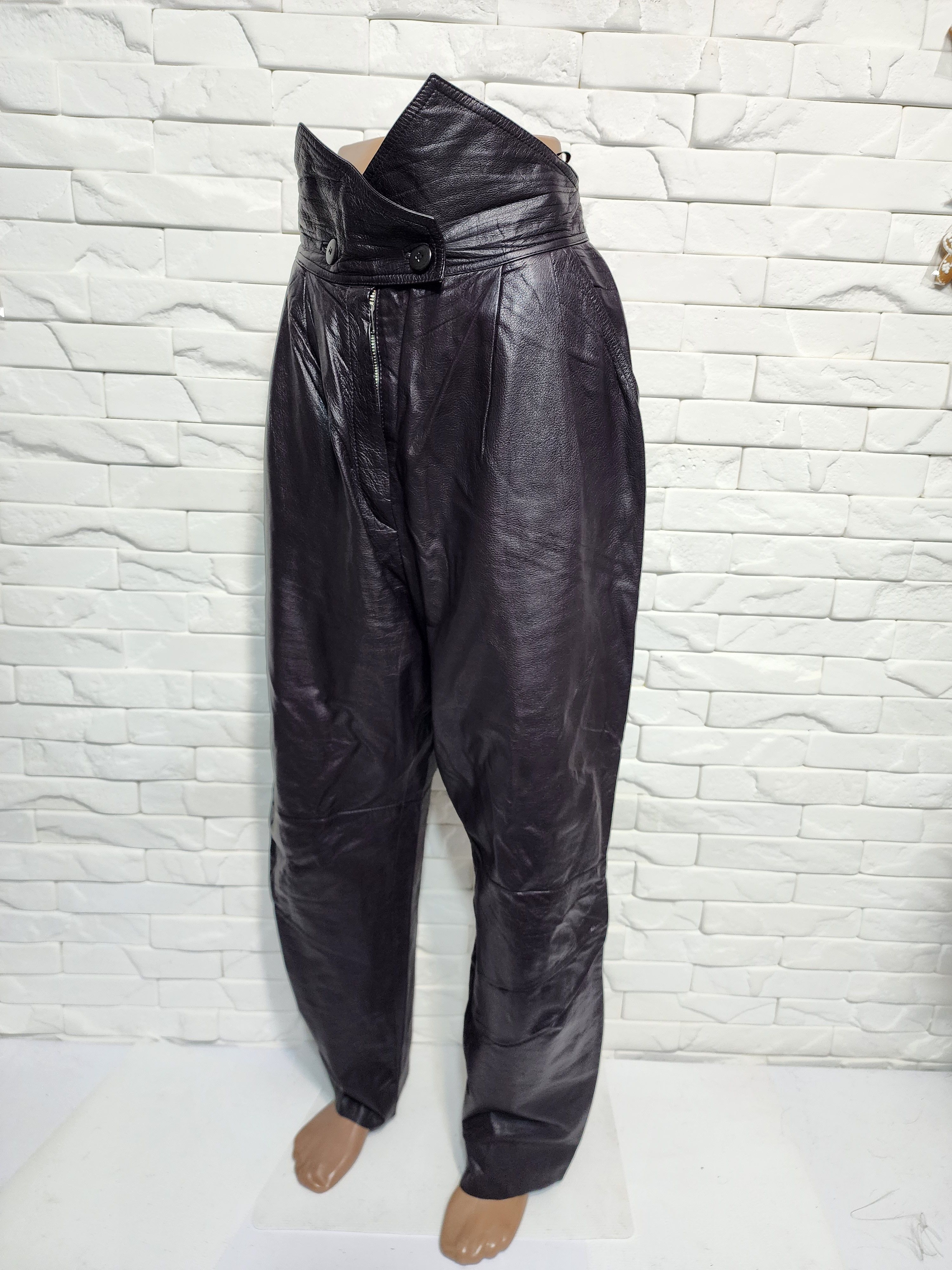 Other Black Genuine Leather Pants, Fitted Style Size 30" / US 8 / IT 44 - 2 Thumbnail
