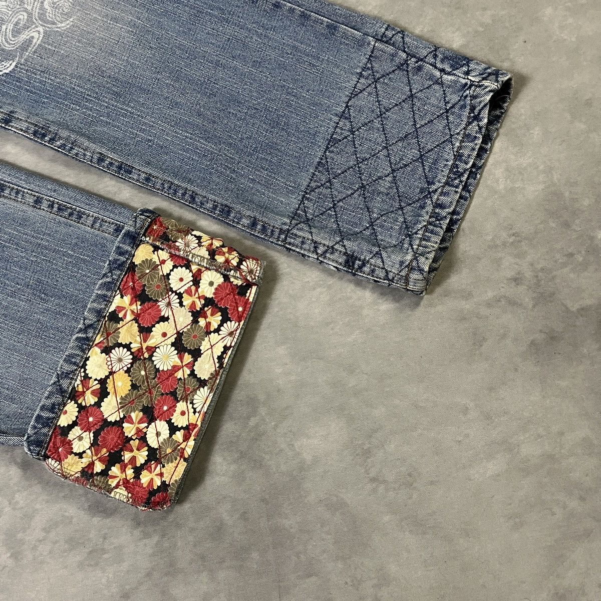Japanese Brand Rare Japanese Art Denim – Sakura Blossom Embroidery Size US 34 / EU 50 - 3 Thumbnail
