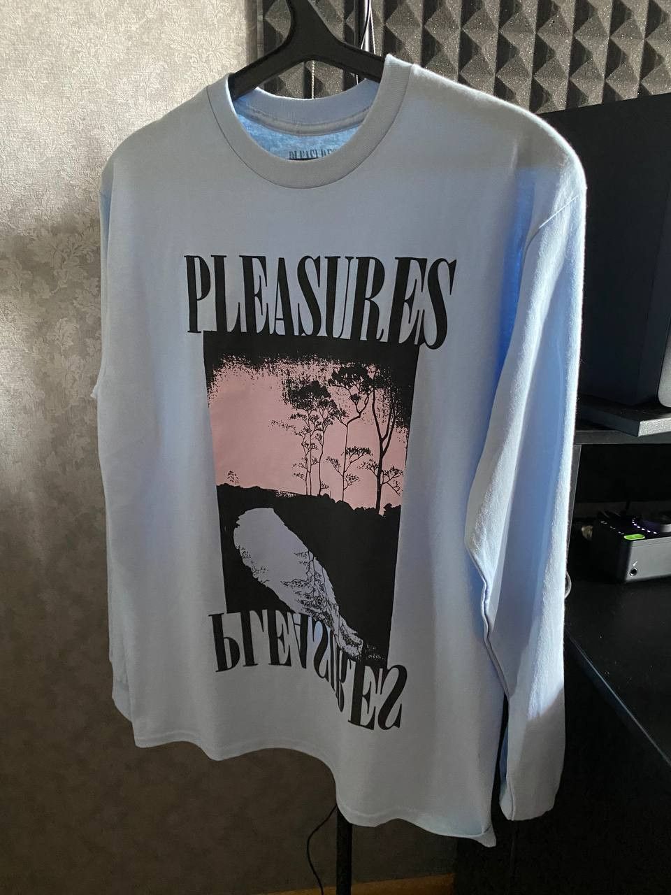 Pleasures Pleasures - River Longsleeve Size US L / EU 52-54 / 3 - 4 Thumbnail