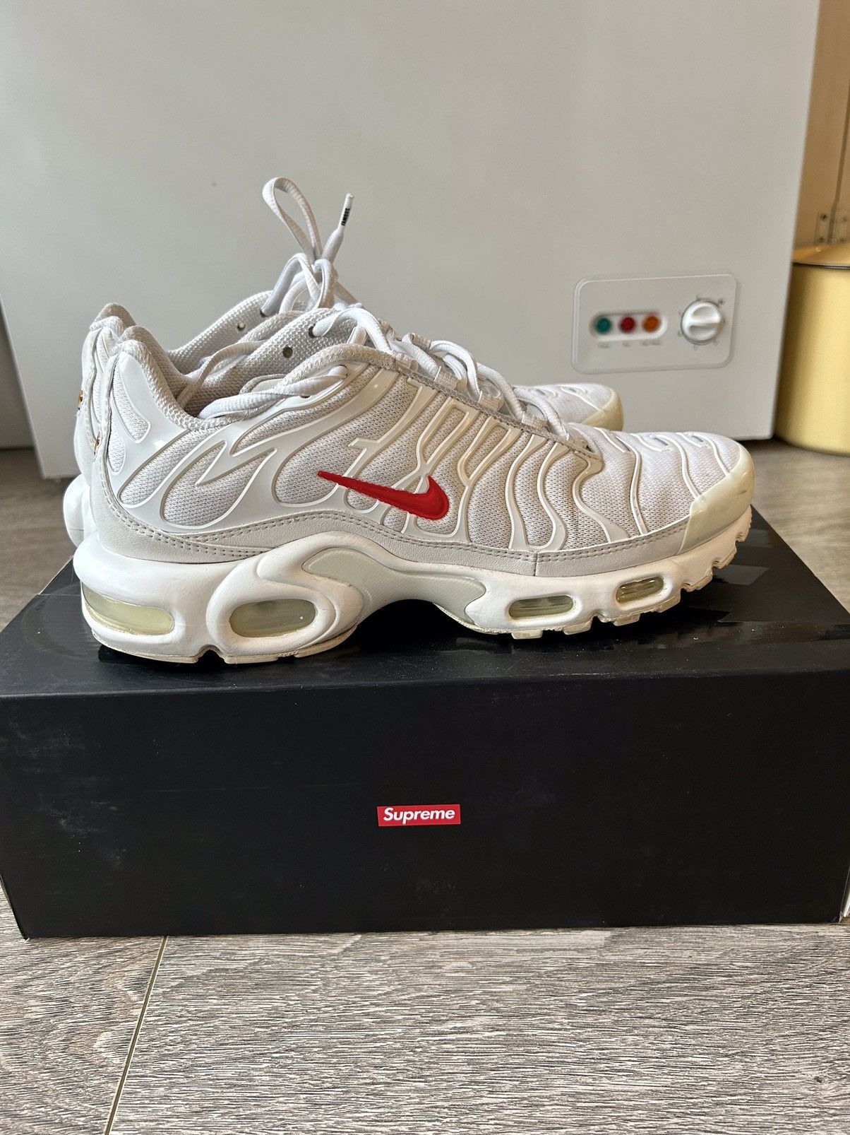 Nike × Supreme Supreme Nike Airmax TN’s Size US 7 / EU 40 - 1 Thumbnail