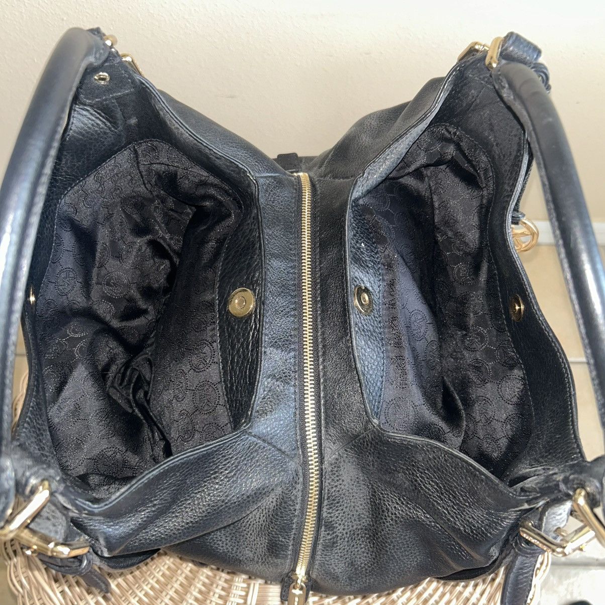 Michael Kors Michael Kors Bedford Large Leather Shoulder Bag. Size ONE SIZE - 6 Thumbnail