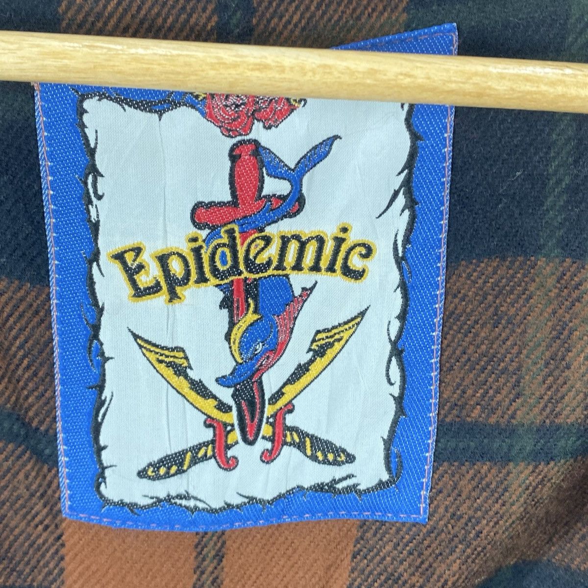 Vintage Vintage EPIDEMIC Zip-Up Jacket Plaid LWorkwear Style Size US L / EU 52-54 / 3 - 10 Thumbnail