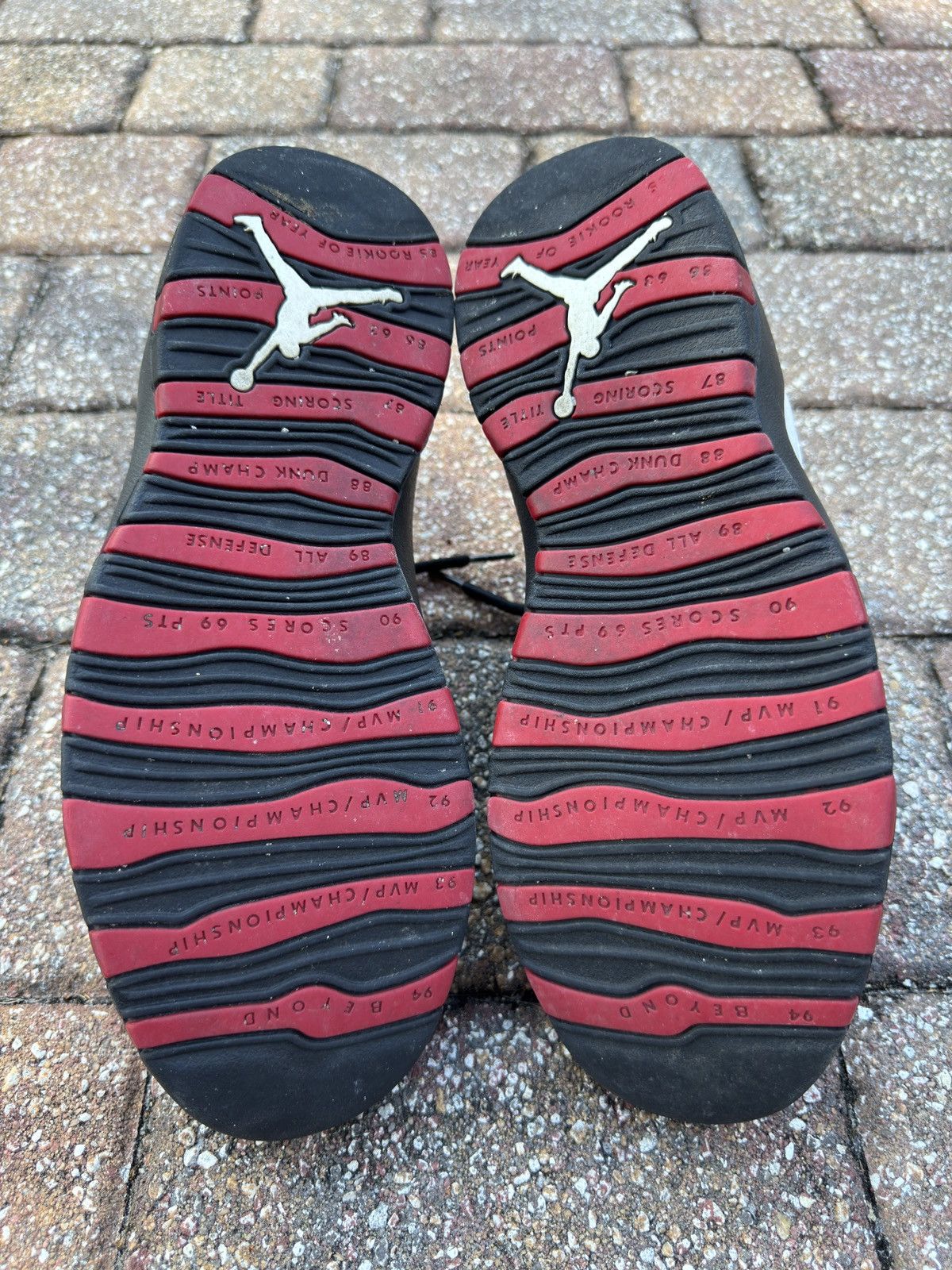 Jordan Brand Chicago 10 Retro Jordan (2011) Size US 10.5 / EU 43-44 - 6 Thumbnail