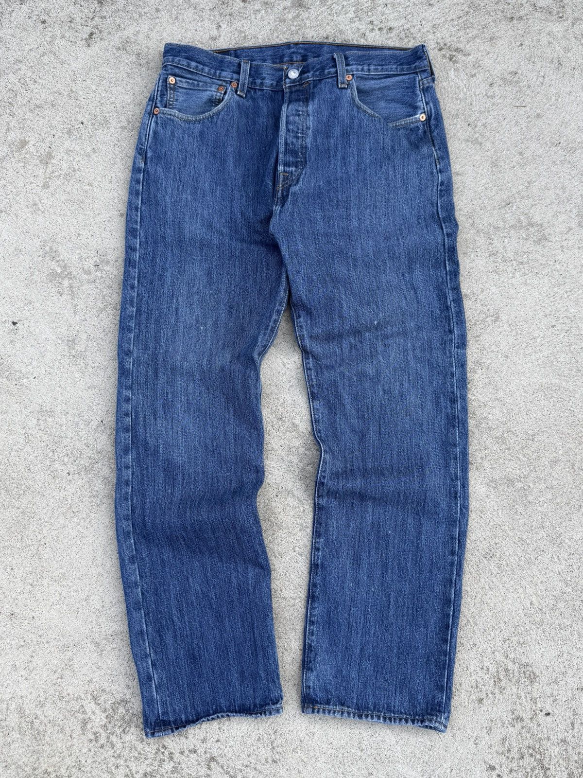 Levi's Levi’s 501 Jeans Blue Denim W34 L32 Size US 34 / EU 50 - 1 Thumbnail