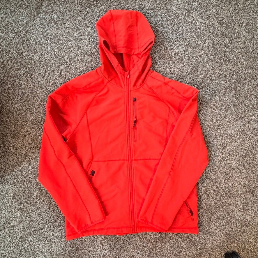 Target Basics All In Motion Jacket Red Hooded Full Zip Mens L Athletic Size US L / EU 52-54 / 3 - 1 Thumbnail