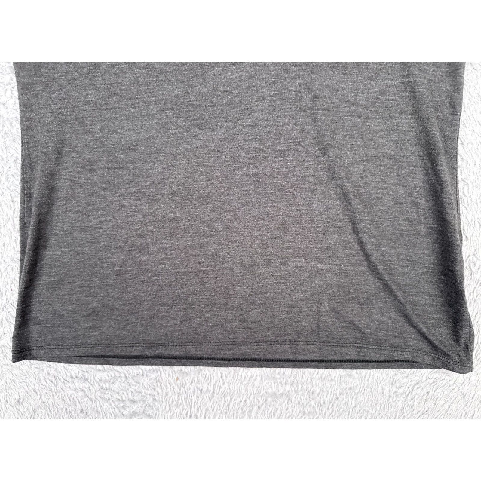 The North Face The North Face Shirt Women Large Gray Short Sleeve V-Neck Poly Blend Slim READ Size L / US 10 / IT 46 - 5 Thumbnail