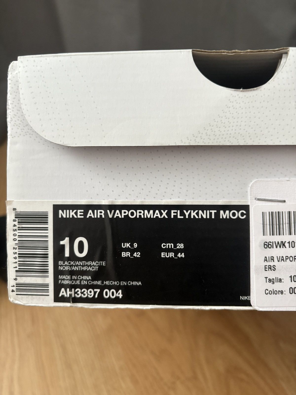 Nike Nike Air VaporMax Moc Triple Black Size US 10 / EU 43 - 8 Thumbnail