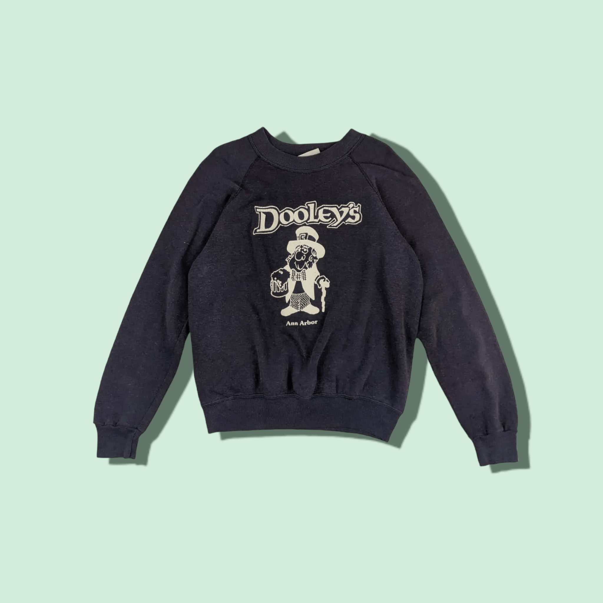 Vintage Vintage 80's BASSET WALKER Dooley's Student Bar Sweatshirt Size M / US 6-8 / IT 42-44 - 1 Thumbnail