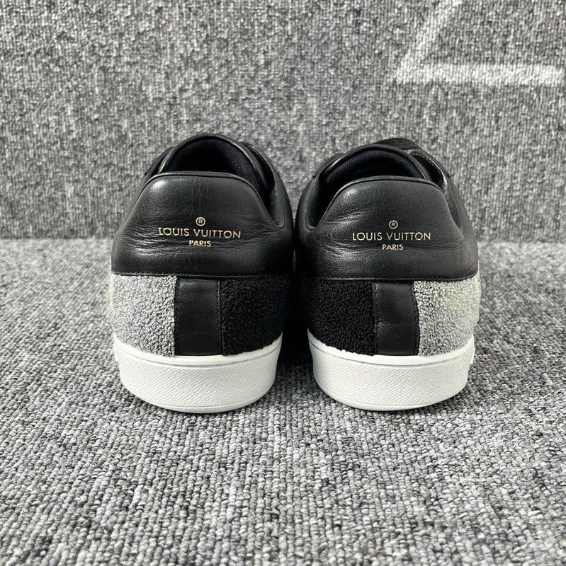 Louis Vuitton Louis Vuitton Comfortable Low-Top Sneakers in Black and Gra Size US 8 / EU 41 - 3 Thumbnail
