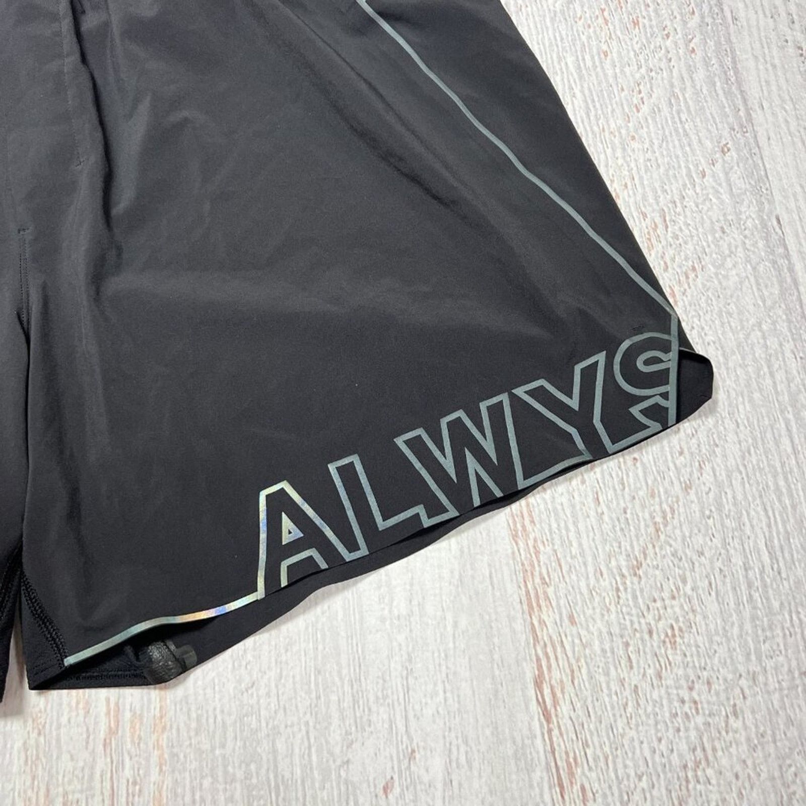 Lululemon Lululemon Surge Reflective Running Shorts XL Size US 36 / EU 52 - 9 Thumbnail