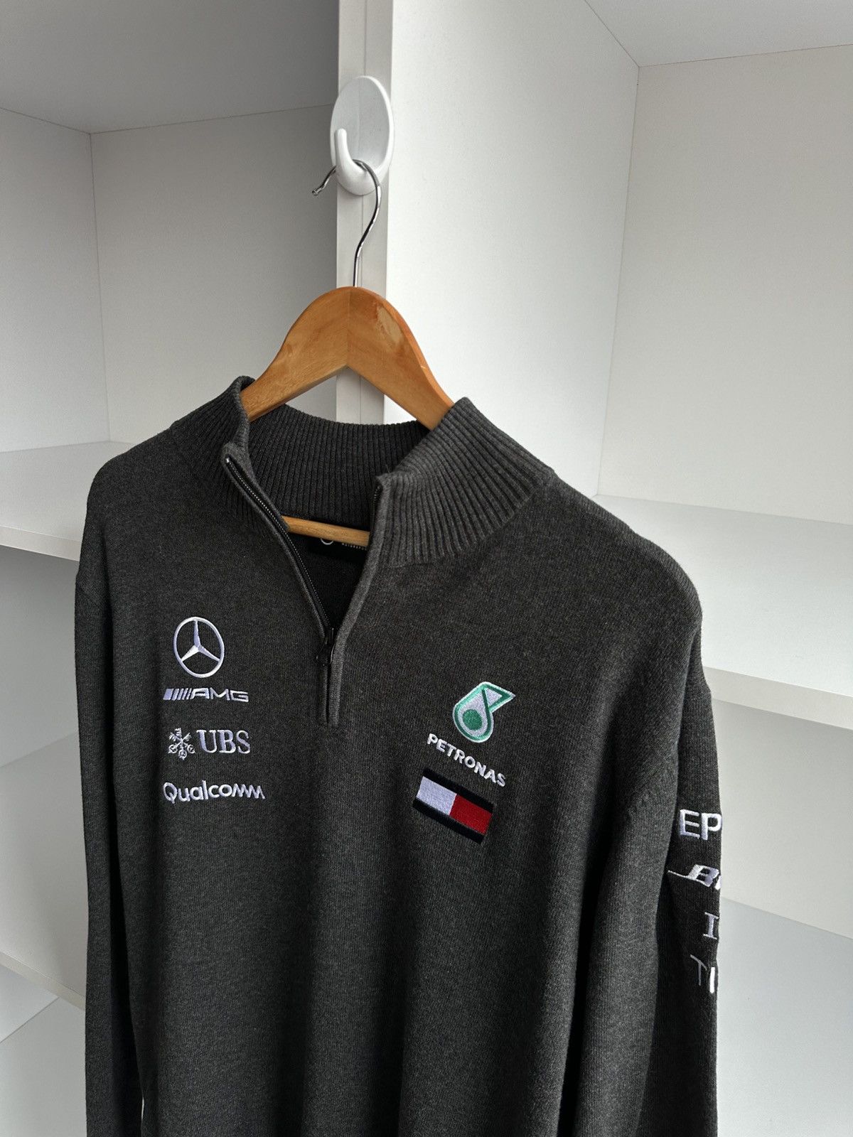 Formula 1 × Vintage Vintage AMG Petronas Motosport Racing Sweater Size US XL / EU 56 / 4 - 5 Thumbnail